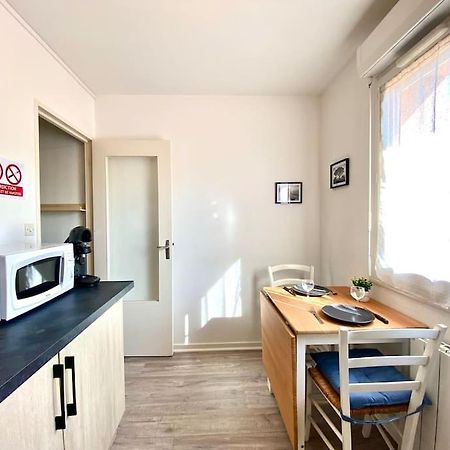 T2 Cosy Proche Hopital + Parking Gratuit Sur Place Auxerre Eksteriør billede