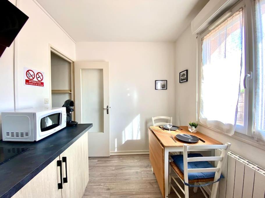 T2 Cosy Proche Hopital + Parking Gratuit Sur Place Auxerre Eksteriør billede