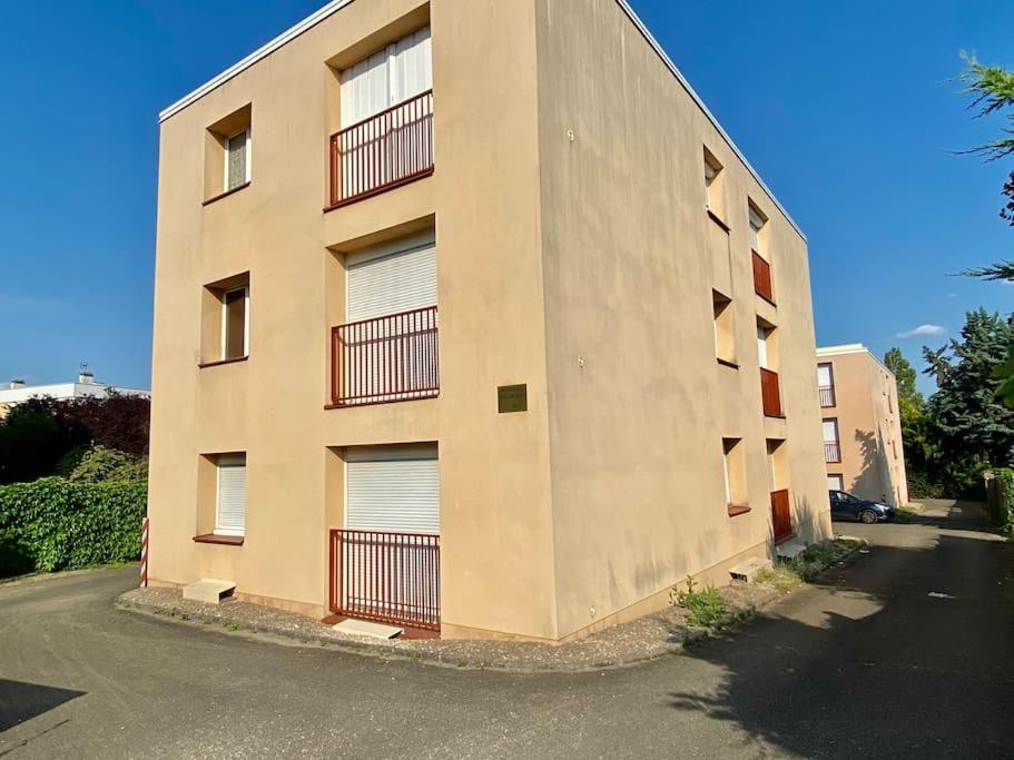 T2 Cosy Proche Hopital + Parking Gratuit Sur Place Auxerre Eksteriør billede