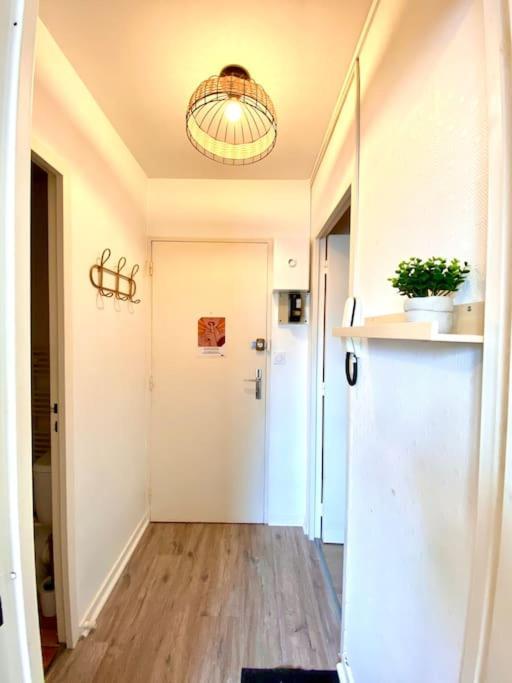 T2 Cosy Proche Hopital + Parking Gratuit Sur Place Auxerre Eksteriør billede