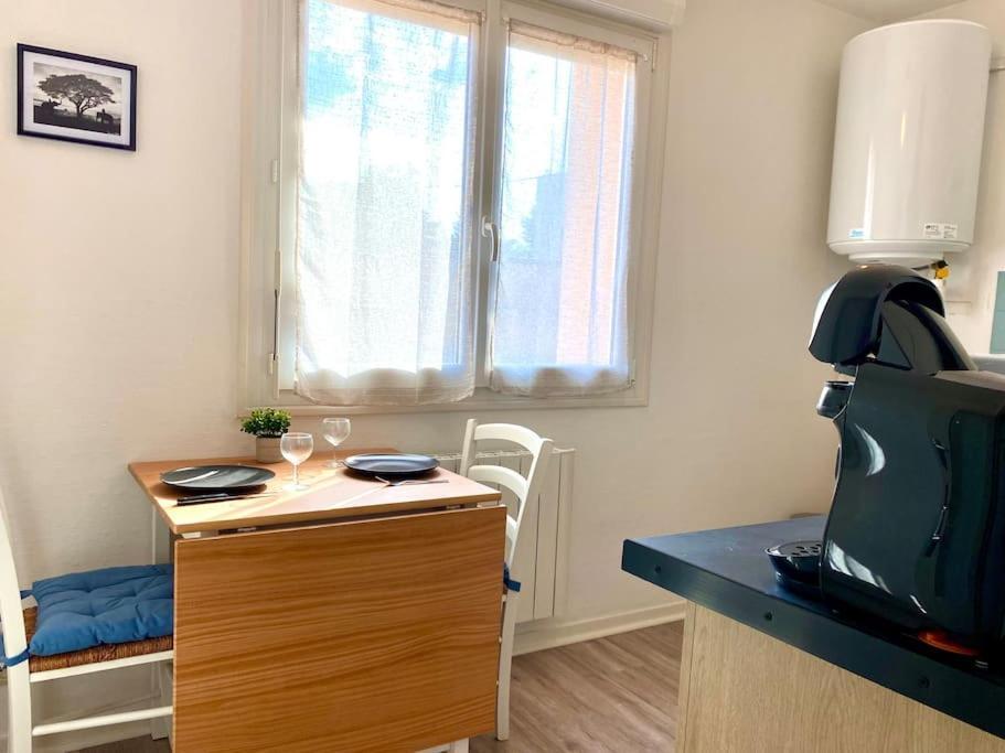 T2 Cosy Proche Hopital + Parking Gratuit Sur Place Auxerre Eksteriør billede